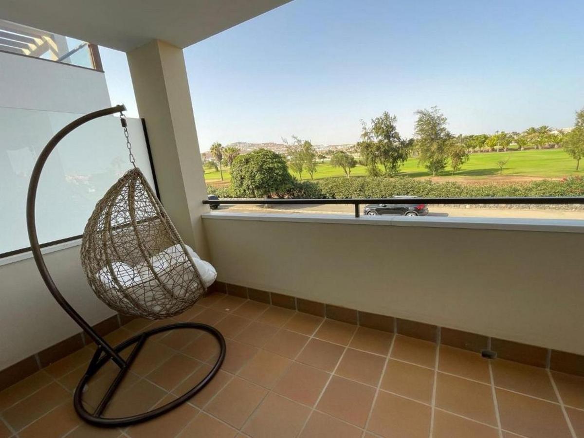 View Luxury Apartment: Beachfront Golf Retreat *