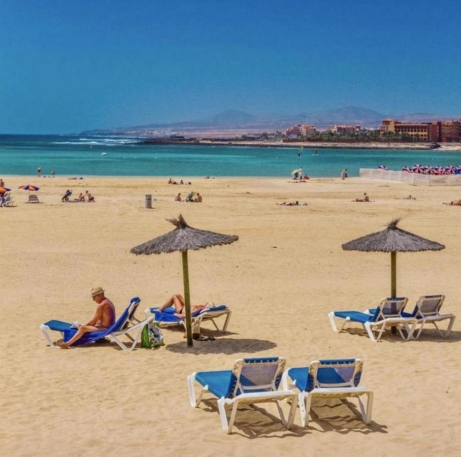 View Luxury Apartment: Beachfront Golf Retreat Apartment *