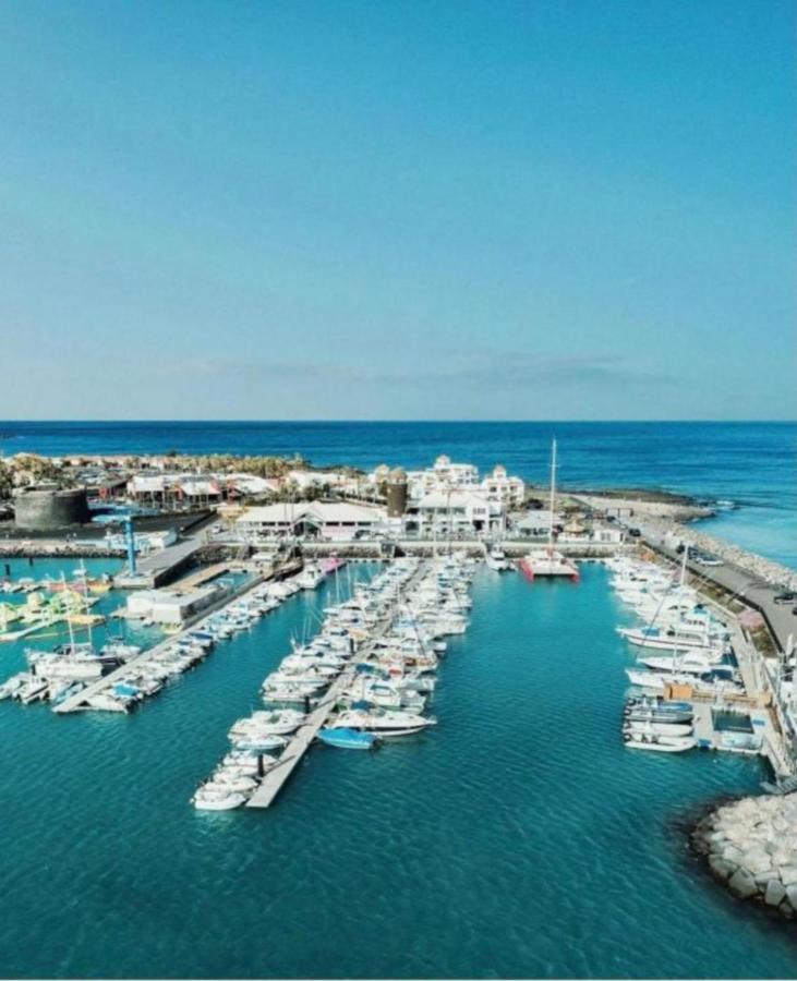 View Luxury Apartment: Beachfront Golf Retreat Apartment Caleta De Fuste
