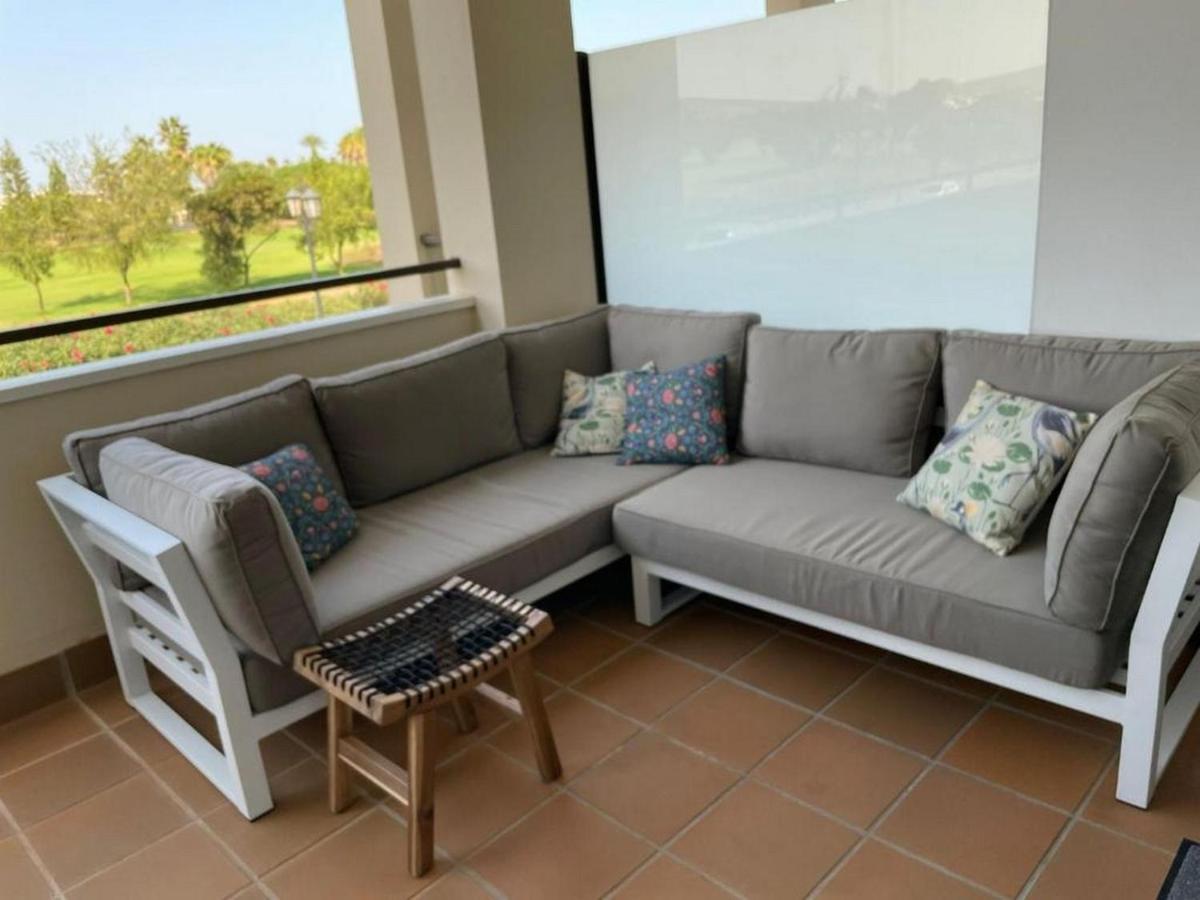 View Luxury Apartment: Beachfront Golf Retreat Apartment *
