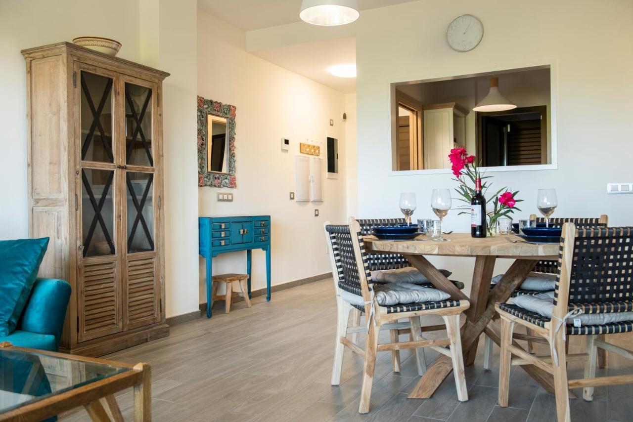 View Luxury Apartment: Beachfront Golf Retreat Caleta De Fuste