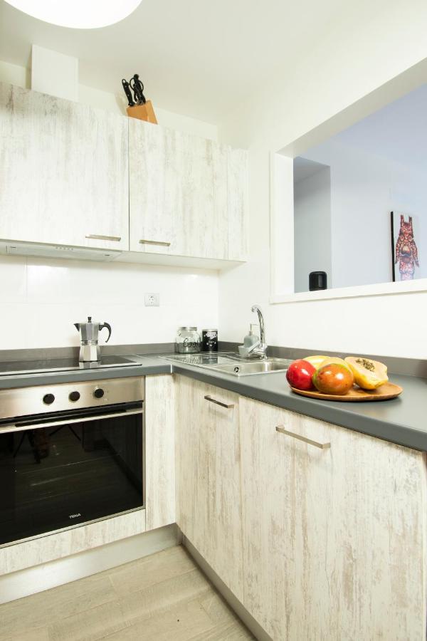 View Luxury Apartment: Beachfront Golf Retreat *
